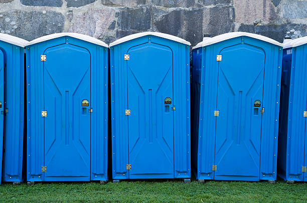 Types of Portable Toilets We Offer in Minneola, FL